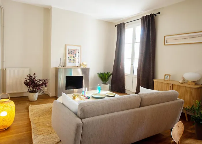 Les Gens Heureux - Centre Тур